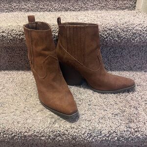 Qupid Chestnut Ankle Booties